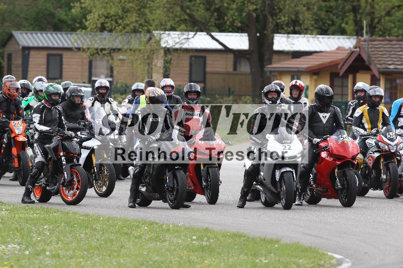 Archiv-2025/10 23.04.2025 Cornu Master School ADR/rot-rouge/unklar